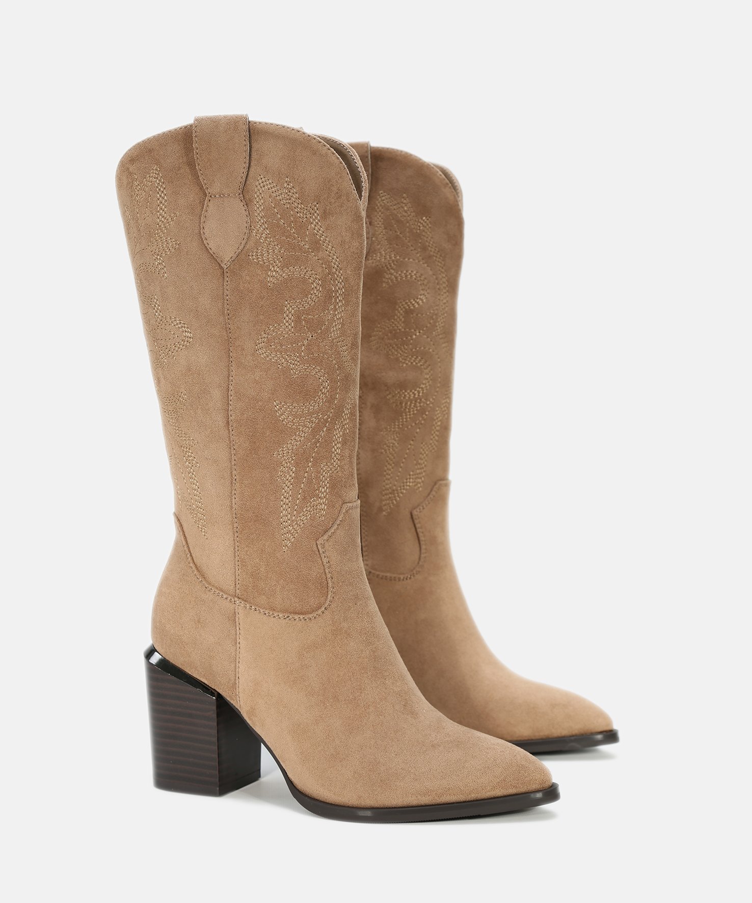 Botas cowboy media caña detalle tacón image number null